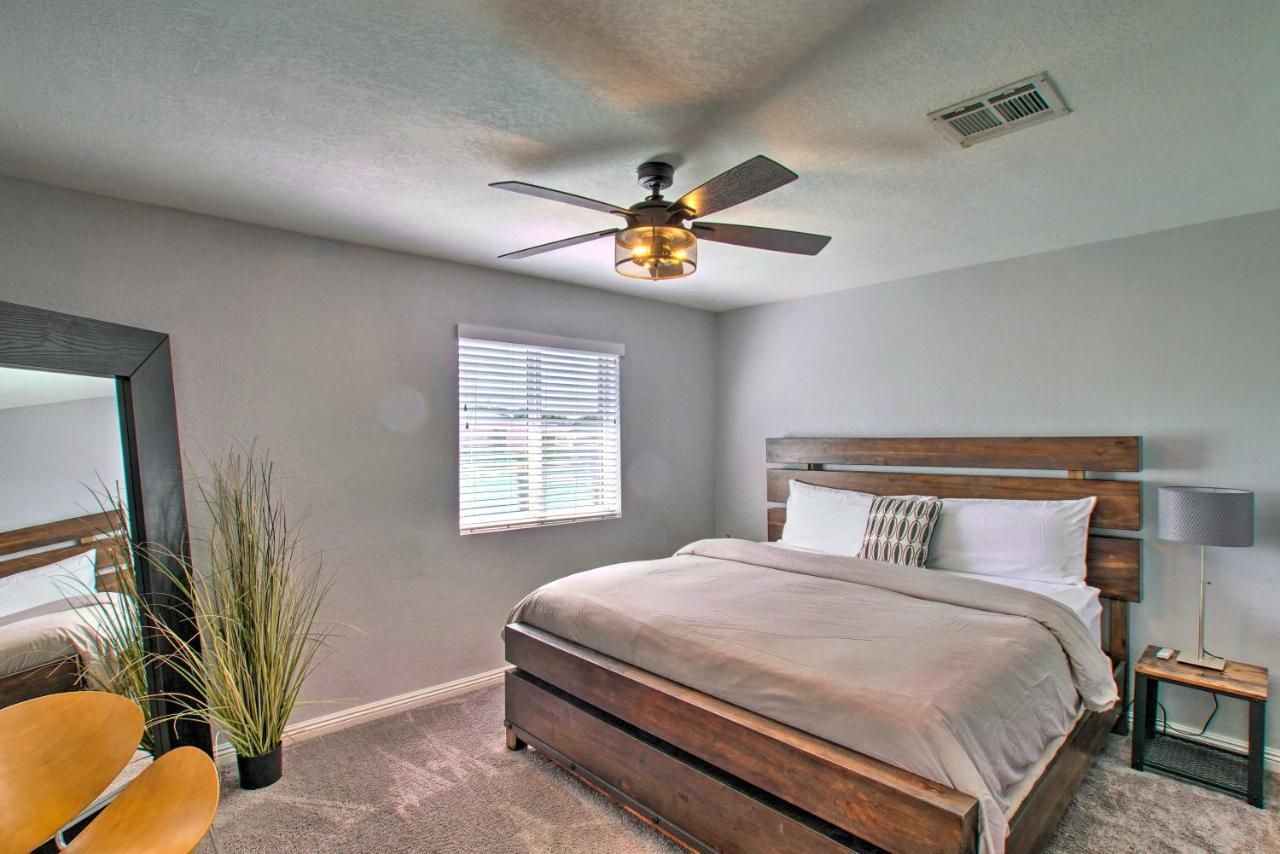 Charming Phoenix Home With Patio About 3 Miles To Dtwn! Exterior photo